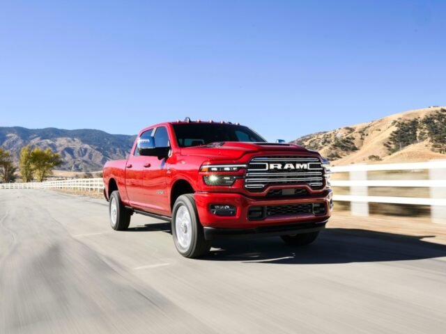 08.31.25_2025-Ram-2500-Laramie-4x4-PU-Truck-13.jpg