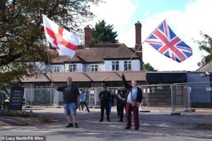 Los consejos prometen luchar para cerrar los hoteles migrantes, ya que el trabajo ha sido acusado de “hacerse cargo de los británicos” después de la apelación de los jueces de los jueces “.