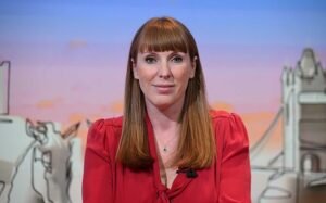 Angela Rainner Live: las últimas actualizaciones como viceprimer ministro de Laber Face New Stamp Customs reclamo a un nuevo hogar costero