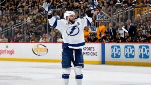 Kocuchev lidera la calificación del extremo en NHL 26