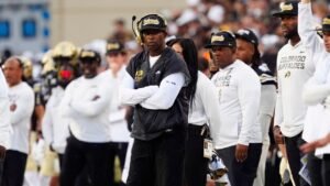 Dion Sanders es saludable a cambio