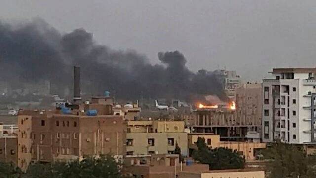 230417104918-01-sudan-unrest-041723.jpg
