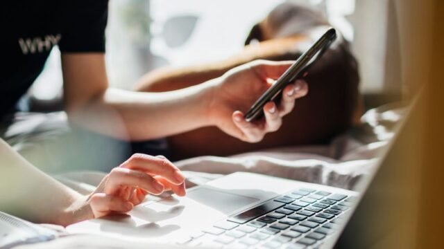 230418125823-02-internet-user-stock.jpg