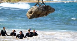 Drag de Alejandría en Egipto para regar ruinas de la ciudad sumergidas de 2,000 años.