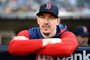 Walker Buhler ha sido lanzado después de una temporada llena de Medias Rojas