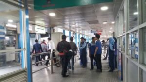 Algunas paradas de transeía fueron quemadas por los manifestantes