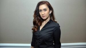 Nafa Urbach finalmente se disculpó por su discurso sobre el aumento salarial de DPR