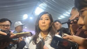 Mutia Huffed descarga la causa de las protestas en las redes sociales