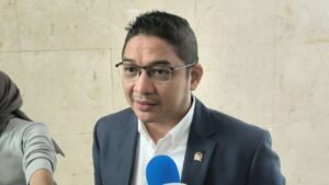 Corazón roto o Allah, el cielo te está esperando cubierta