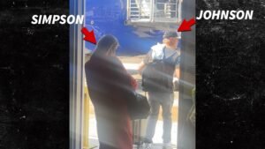 Jessica Simpson, Eric Johnson Landing en Sin City, Mum Renisization