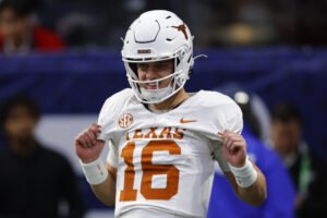Texas Longhorns Kub Arch Maning Team ha recibido un fuerte mensaje de Tobo