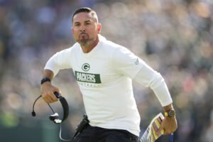 Packers HC Matt Landing Sharing Mensaje fuerte en personas de mica