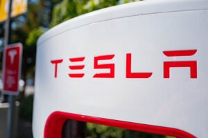 Tesla está presentando nuevos productos hoy: ¿Qué sabemos?
