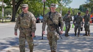 Trump sugirió que más ciudades necesitan la Guardia Nacional, pero las estadísticas del crimen cuentan una historia diferente.