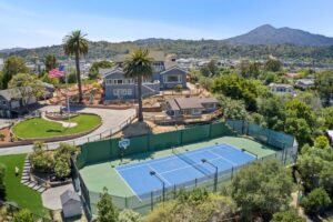 La antigua Mansión del Área de la Bahía de la Estrella de Tennis está listada en $ 8 millones – Mercury News