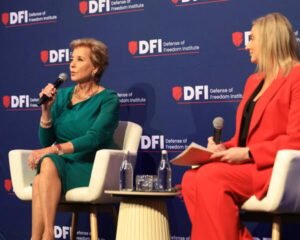 McMahon habla sobre la muerte de Cark y la cultura del campus