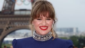 Fecha de retorno de Kelly Clarkson TV Publicado: ¿Es esto muy pronto?