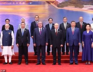 Junto con China, Putin y la cumbre de XI para enfriar el oeste en la película … Entonces, ¿qué estaba haciendo Modi allí junto con ellos?