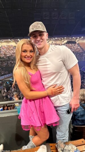 El famoso novio de la animadora acusada de esconderse a los recién nacidos muertos en una bolsa de basura, publicado