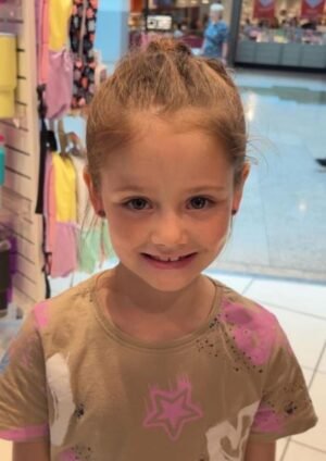 Madre solicitó a los médicos a su hija de siete años, a la hija del asma … Murió unos días después