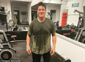 Legends Hard Man Mark Carroll ha lanzado su vestidor con una de las estrellas más grandes de NRL, y se ha vuelto físico