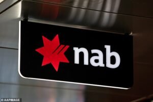 ANZ anunció que NAB debía reducir los trabajos después de reducir a miles de trabajadores