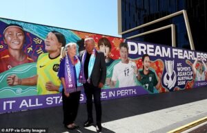 El padre de Sam Kerr reveló por qué él y su madre estaban preocupados cuando luchó en el mayor impulso de su carrera.