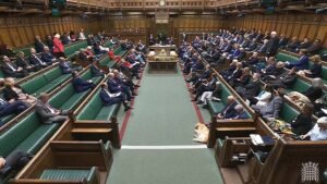 Doc Commons debate sobre la decisión de Mandalson de los parlamentarios de Mandalson de Mandals … como dice ‘Office en el extranjero’ no ‘perseveró adecuadamente’ sobre el embajador de los Estados Unidos
