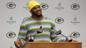 Packers enumeró a las personas Mikah para enfrentar al león