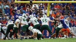 USF II aturdió a Florida por el equipo enranado en rango