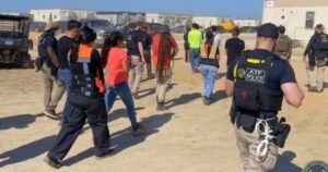 Cientos de ciudadanos de Corea del Sur detenidos en la campaña de inmigración de un solo sitio más grande