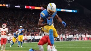 Pickups de agente libre de fútbol de fantasía: los jugadores originales a agregar antes de la semana 2