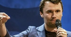 Mire hacia atrás en la carrera de Charlie Kork como activista político