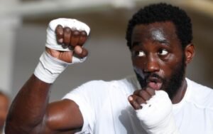 ¿Cómo puede Terrence Croford derrotar al Canllo Alvarez? Solo pregúntale al Atlas de Teddy