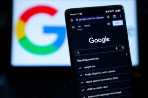 Las publicaciones descargan al CEO en Giants de búsqueda