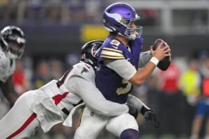 En la temporada de Vikings en riesgo después de 2 personas perdidas ante el Halcón