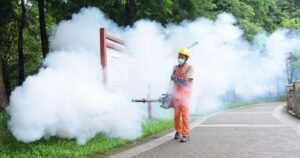 China luchó con virus empañados con mosquitos con los métodos de la era Covid, como la alerta de viaje de EE. UU.