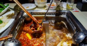 Los adolescentes que se habían apoyado en el hotpat y sus padres deben pagar $ 300, orden de la corte china