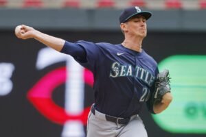 Los Marineros dirigen el abridor de la serie vs. Angeles Runned Bulpen