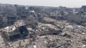 Israel destruye el edificio que vive de los refugiados en Gaza, se queja en la sede de Hamas
