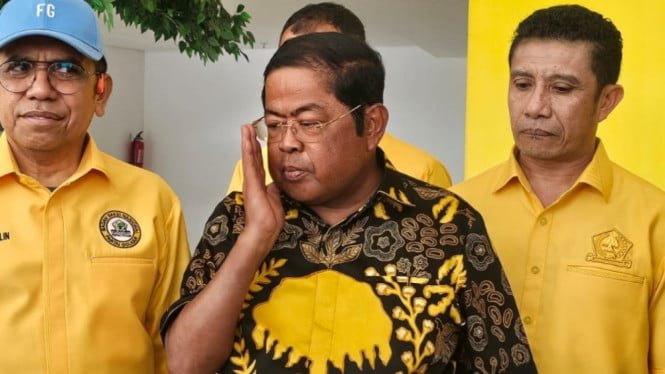6851197ee2d4d-golkar-bantah-kerenggangan-bahlil-dengan-prabowo-usai-tak-disalami-di-bandara_665_374.jpeg