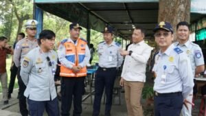 El autobús de Kemenhab prueba el negocio en las largas vacaciones del cumpleaños del Profeta