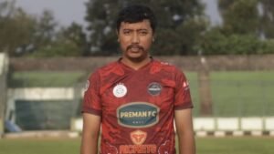 El cuerpo de Nandi Juliawan fue descubierto por primera vez por una esposa colgando al lado de las escaleras