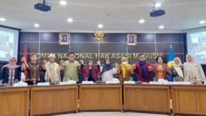 6 instituciones producen formas de búsqueda de investigaciones de democracia de demostración