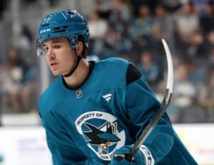 Elija el draft de San Jose Sharks Michael Mica