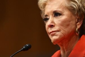 McMahon mejora la habilidad de las habilidades, requiere el discurso de la civilización