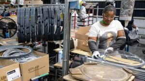 Cinco ticksways en el aburrido informe de trabajo para Trump