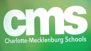 Aumentan las ganancias de alfabetización inicial en las escuelas de Charlotte-Machenberg