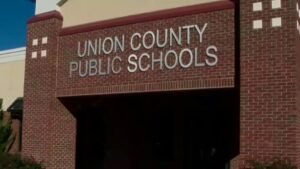 Las escuelas públicas del condado de Union garantizan el acceso de la vida para los estudiantes de CAH