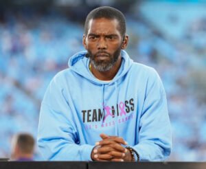 Randy Moss discute la guerra con cáncer de categoría biliar antes de regresar a ESPN: “Duele como un montón de ladrillos”